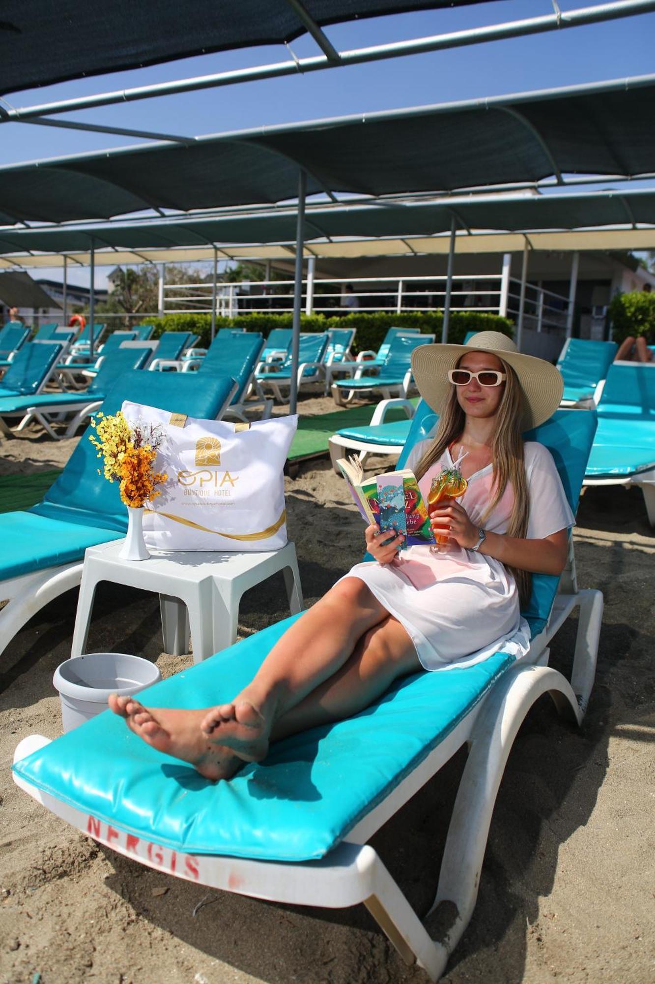 אלאניה Opia Hotel מראה חיצוני תמונה